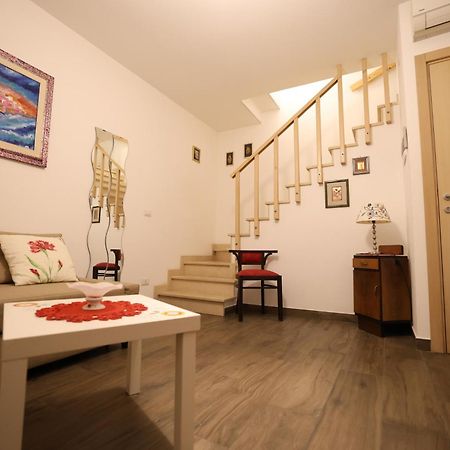 Ferienwohnung Casa Panta Rei 2 Mola di Bari Exterior foto